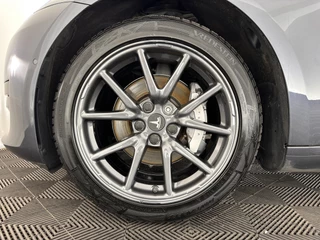 Tesla Model 3 (INCL.BTW) Aut. *PANO | AUTO-PILOT | NAPPA-LEATHER | KEYLESS | FULL-LED | MEMORY-PACK | SURROUND-VIEW | DAB | CARPLAY | DIGI-COCKPIT | LANE-ASSIST | COMFORT-SEATS | 18