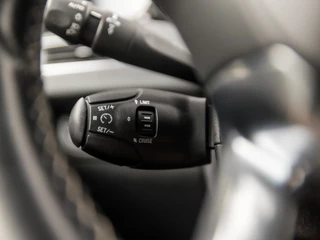 Peugeot 208 Peugeot 208 1.2 PureTech Sport (APPLE CARPLAY, NAVIGATIE, CLIMATE, GETINT GLAS, SPORTSTOELEN, CRUISE, PARKEERSENSOREN, NIEUWE APK, NIEUWSTAAT) - afbeelding nr 21