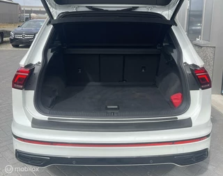 Volkswagen Tiguan Volkswagen Tiguan 1.5 TSI DSG 3xR-Line 150PK/PANO - afbeelding nr 19