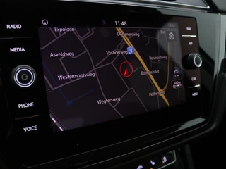 Volkswagen Touran Volkswagen Touran 1.0 TSI Comfortline | 7-persoons | Navigatie | Afn. Trekhaak | S - afbeelding nr 35