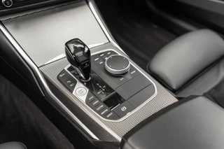 BMW 3 Serie BMW 3-serie Touring 330e xDrive M SPORT PANO LASER - afbeelding nr 44