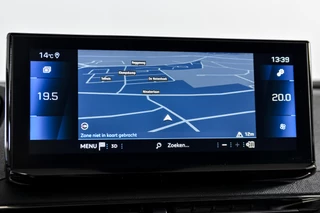 Peugeot 5008 | Dig. Cockpit | Adapt. Cruise | Stoelverw. | PDC | Camera | NAV + App. Connect | ECC | Elek. Klep | LM 19