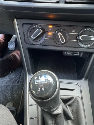 Volkswagen Polo Volkswagen Polo  TSI Comfortline Business CAMERA APPLE CARPLAY - afbeelding nr 24