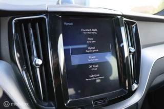 Volvo XC60 Volvo XC60 2.0 T8 Twin Engine AWD R-Design / Pano / Bowers - afbeelding nr 28