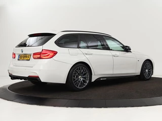 BMW 3 Serie BMW 3-serie 320i M Sport | Sportstoelen | Alcantara |  Full LED | Navigatie | Climate control | Bluetooth | Parkeerhulp | Cruise control - afbeelding nr 26