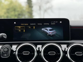 Mercedes-Benz A-Klasse Mercedes-Benz A-klasse 200 AMG | Navi | Camera | Apple Carplay | - afbeelding nr 27
