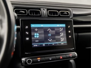 Citroën C3 (APPLE CARPLAY, NAVIGATIE, CAMERA, CLIMATE, DAB+, SPORTSTOELEN, TREKHAAK, CRUISE, NIEUWE APK, NIEUWSTAAT) - afbeelding nr 23