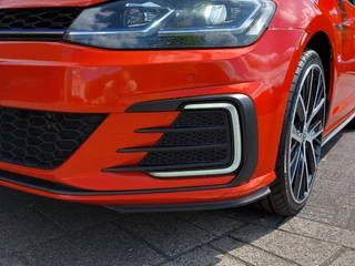 Volkswagen Golf Volkswagen Golf 1.4 TSI PHEV GTE Executive | Navi | Clima | Adap.Cruise | Led Koplampen | Bluetooth Carkit+Streaming | Pdc V+A+Camera | Licht+Regensensor | Sfeerverlichting | Privacy Glass | 19''lm |Trekhaak - afbeelding nr 50