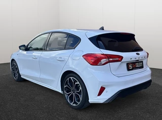 Ford Focus Ford Focus 1.0 EcoBoost Hybride ST Line 125PK 18