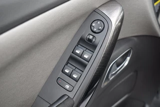 Citroën Grand C4 Picasso Citroen Grand C4 Picasso 1.2 130PK Shine | Sable | Panorama/Massagestoelen/Carplay/Camera/Trekhaak - Chique & Compleet! - afbeelding nr 35