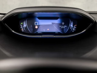 Peugeot 5008 Peugeot 5008 1.2 Puretech Sport 7 Persoons (APPLE CARPLAY, GROOT NAVI, LEDER, STOELVERWARMING, 360 CAMERA, SPORTSTOELEN, KEYLESS, GETINT GLAS, TREKHAAK, DAB+, NIEUWE APK, NIEUWSTAAT) - afbeelding nr 24