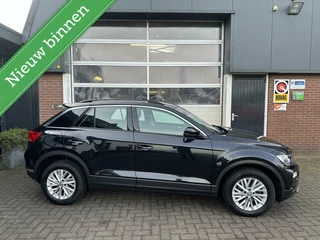 Volkswagen T-Roc Volkswagen T-Roc 1.5 TSI Style AUTOMAAT ACC/TH *ALL-IN PRIJS* - afbeelding nr 2