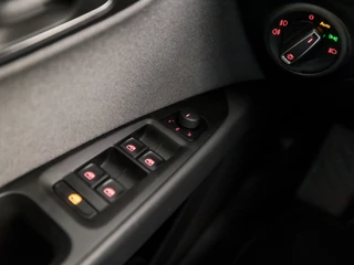 SEAT Leon SEAT Leon ST 1.5 TSI Sport 150Pk Automaat (NAVIGATIE, CLIMATE, CAMERA, KEYLESS, SPORTSTOELEN, TREKHAAK, PARKEERSENSOREN, CRUISE, NIEUWSTAAT) - afbeelding nr 21