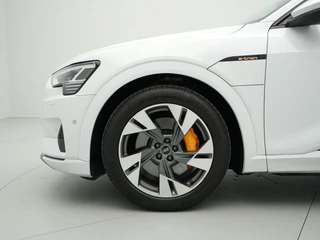 Audi e-tron Navigatie Camera Stoelverwarming Audi Sound 92 - afbeelding nr 12