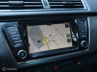 Škoda Fabia Skoda Fabia 5Drs TSI 95 PK Zwart Dak Navigatie Stoelverw DonkerGlas Parkeersensor Cruise - afbeelding nr 15