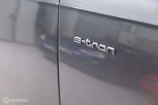 Audi Q7 Audi Q7 3.0 TDI e-tron quattro S-Line 373 pk | Luchtvering | Rijklaarprijs | Daytona Grijs | Plug in hybrid | NL auto NAP | - afbeelding nr 49