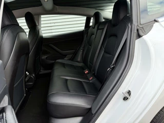 Tesla Model 3 Tesla Model 3 Standard RWD Plus 60 kWh Trekhaak Panoramadak Zwart Leder 18