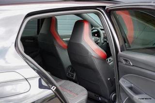 Volkswagen Golf Volkswagen Golf 8 GTI Clubsport | Pano | Matrix IQ | Alcantara | ACC | Rijdersauto Edition | Deep Black Pearl | Fabrieksgar. 2027 - afbeelding nr 34