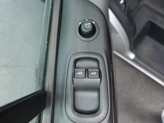 Ford Transit Custom Ford Transit Custom 131pk Automaat L2H1 Trend 2x Schuifdeur Navigatie Apple Carplay/Android Auto Cruise control Airco Euro6 3-Zits - afbeelding nr 8