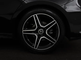 Mercedes-Benz A-Klasse Mercedes-Benz A-klasse 180 AMG | Panoramadak | Stoelverwarming |  Carplay | Widescreen | Leder/Alcanatara | Navigatie | Full LED | Park Assist - afbeelding nr 32
