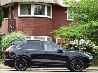 Porsche Cayenne Porsche Cayenne 3.0 S E-Hybrid 333PK PDK Sport Design / 2015 / LED *NAP* - afbeelding nr 3