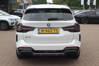 BMW iX3 BMW iX3 High Executive 80 kWh / Panoramadak / 360Camera / Head-up / 20'' / Leder / Harman Kardon / Sfeerverlichting / Dodehoek / DAB / Stoelverwarming / ACC - afbeelding nr 15