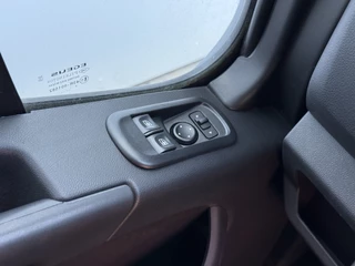 Renault Master Renault Master T33 2.3 DCI 135PK L2H2 Airco Cruise Control Parkeersensoren - afbeelding nr 22