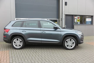 Škoda Kodiaq LED, PDC , Navi, Cruisecontrol, Stoelverwarming , Carplay, Trekhaak . Achteruitrijcamera ,Canton Audio ,LMV,  etc - afbeelding nr 2