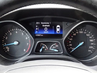 Ford Focus Ford Focus 1.0 Titanium Edition met Navi en WinterPack - afbeelding nr 13