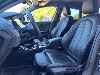 BMW 2 Serie | M-Pakket | Leder | Stoelverw. | Camera | Gr Navi | Sportinterieur | - afbeelding nr 22