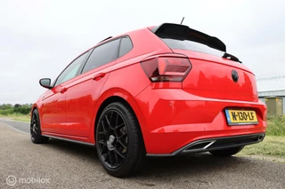 Volkswagen Polo Volkswagen Polo 1.0 TSI R-line / Pano / Camera / BBS / Navi - afbeelding nr 35