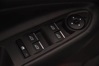 Ford Kuga Ford Kuga 1.5 EcoBoost Titanium *Leer*Navigatie*Stoelverwarming*Park assist* - afbeelding nr 16