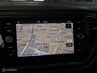 Volkswagen T-Roc Volkswagen T-Roc 1.5 TSI Sport R Line/ ACC/ Virtual/ Park.hulp - afbeelding nr 35