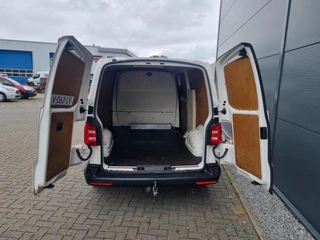 Volkswagen Transporter Volkswagen Transporter 2.0 TDI L2H1 Airco Trekhaak Sidebars - afbeelding nr 12