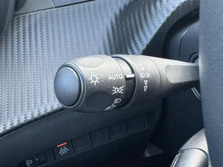 Peugeot 2008 Peugeot 2008 1.2 PureTech Style Trekhaak Camera Led Cruise Clima Carplay Navigatie - afbeelding nr 37