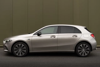 Mercedes-Benz A-Klasse Mercedes-Benz A-Klasse 250 e Premium - afbeelding nr 3