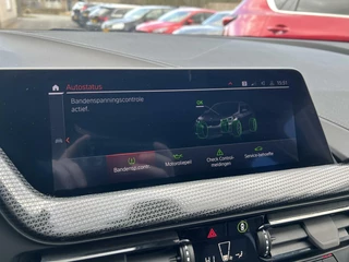 BMW 1 Serie BMW 1-serie 120i Shadow line 178 pk | Stoelverwarming | Carplay | - afbeelding nr 16