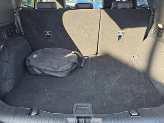 Ford Kuga Ford Kuga 2.5 PHEV Titanium X 225pk | Winterpack | Elek. Achterklep | B&O Play | Half Leder | Michelin Cross Climate | 1.500kg Trekgewicht - afbeelding nr 11