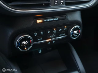 Ford Focus Ford Focus Wagon 125 PK H6 Titanium Navigatie DonkerGlas Trekhaak Chroom Clima Pdc V+A - afbeelding nr 11