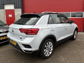 Volkswagen T-Roc AUTOMAAT / VIRTUAL / DAB+ / CARPLAY / NAVI / AIRCO / PDC / ACC / NL-AUTO - afbeelding nr 2