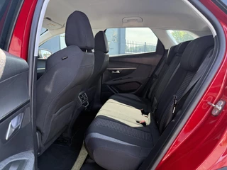 Peugeot 3008 Peugeot 3008 1.2 PureTech Blue Lease Executive Automaat,Navi,Clima,Cruise,Camera,Trekhaak,131pk,Apple Carplay,N.A.P,APK tot 01-2026 - afbeelding nr 9