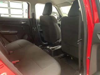 Suzuki Swift Suzuki Swift 1.2 Comfort Smart Hybride [LEASE €289,- | Airco | Lichtmetaal | - afbeelding nr 30