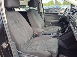Volkswagen Touran | Automaat | Navi | Trekhaak | Stoel- en stuurverwarming | ACC | LED | - afbeelding nr 25
