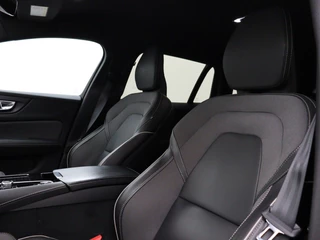 Volvo V60 Volvo V60 T8 PLUG-IN HYBRID AWD R-DESIGN HARMAN KARDON CAMERA DAB+ - afbeelding nr 12