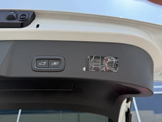 Volvo XC40 Volvo XC40 T5 262PK Recharge Ultimate Dark | FULL OPTIONS ! R-Design - afbeelding nr 42