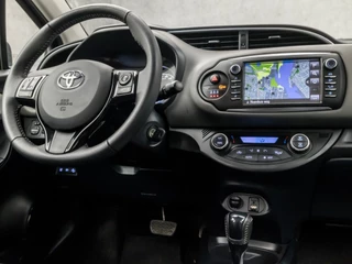 Toyota Yaris Automaat (NAVIGATIE, CLIMATE, CAMERA, SPORTSTOELEN, LANE ASSIST, XENON, CRUISE, NIEUWE APK, NIEUWSTAAT) - afbeelding nr 7