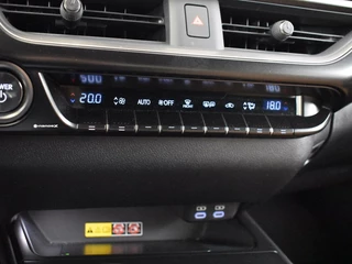 Lexus UX - afbeelding nr 29