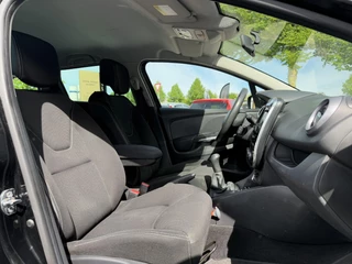 Renault Clio Renault Clio Estate 0.9 TCe Night&Day 2e Eigenaar,Navi,Airco,Cruise,PDC,Trekhaak,Dealer Onderhouden,N.A.P,APK tot 08-2025 - afbeelding nr 7