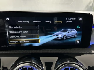 Mercedes-Benz A-Klasse Mercedes-Benz A-Klasse 250e AMG// Panoramadak // Memory // MultiBeam LED // Keyless // Magno Grijs // Augmented - afbeelding nr 13