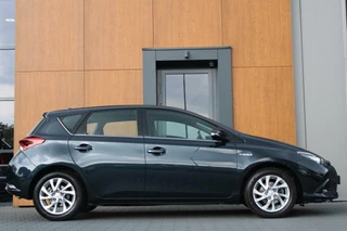 Toyota Auris Toyota Auris 1.8 Hybrid Dynamic | Navigatie | Clima | Camera - afbeelding nr 10